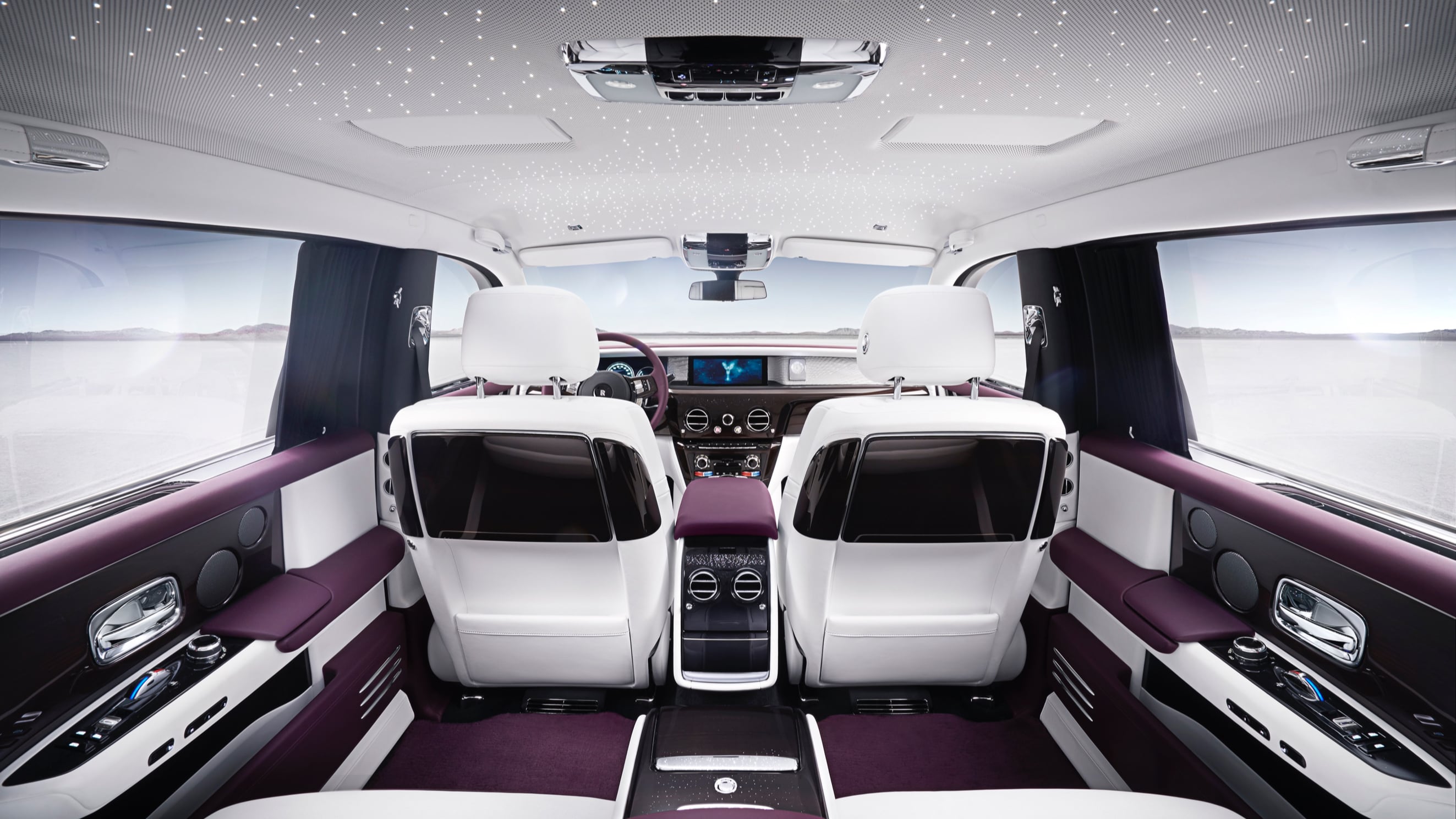 Rolls-Royce Phantom Extended wheelbase (удлиненный) 2023-2024 в продаже в  салоне официального дилера Роллс-Ройс Авилон Москва